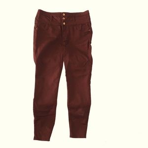 Refuge ladies skinny Jean like slacks burgundy  size 10